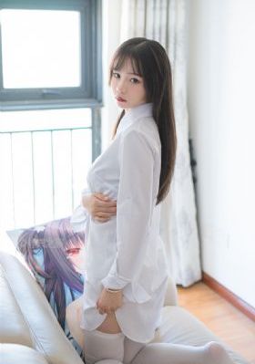 秘书裸侍跪趴等老板调教电影